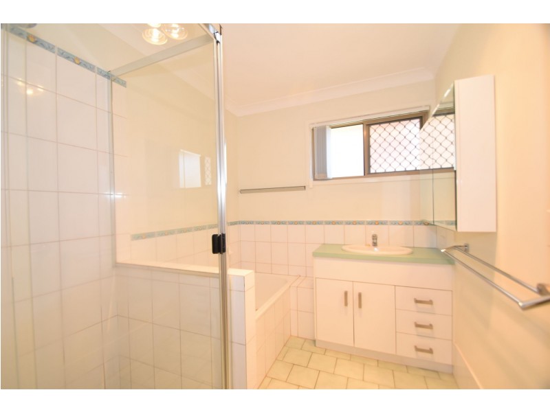 9 McIvor Street, Kearneys Spring QLD 4350