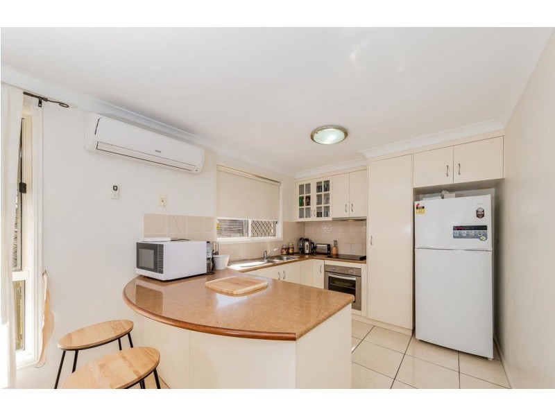 4/42 Gordon Avenue, Newtown QLD 4350