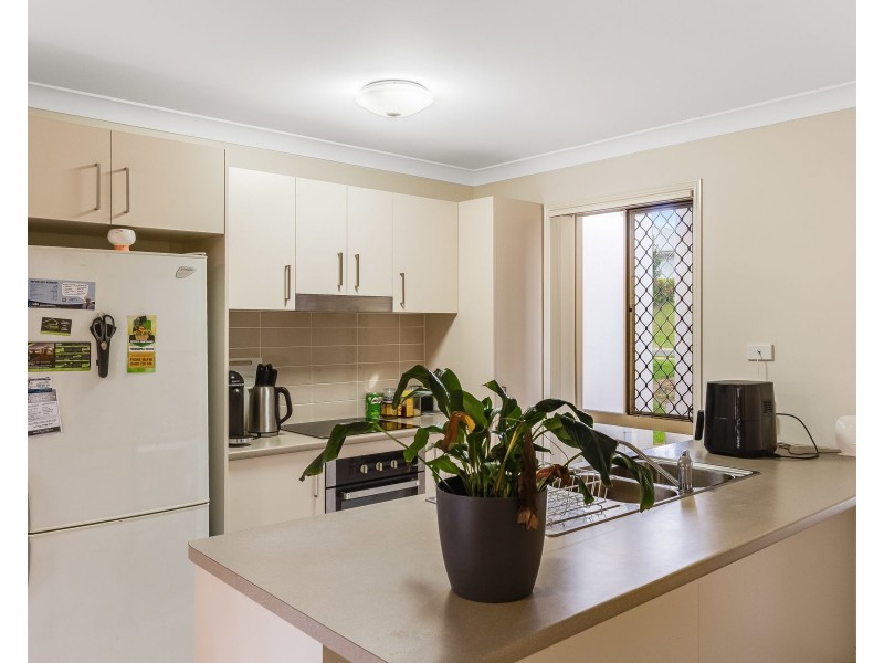 17 Carlin Street, Glenvale QLD 4350