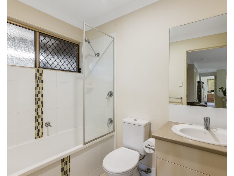 17 Carlin Street, Glenvale QLD 4350