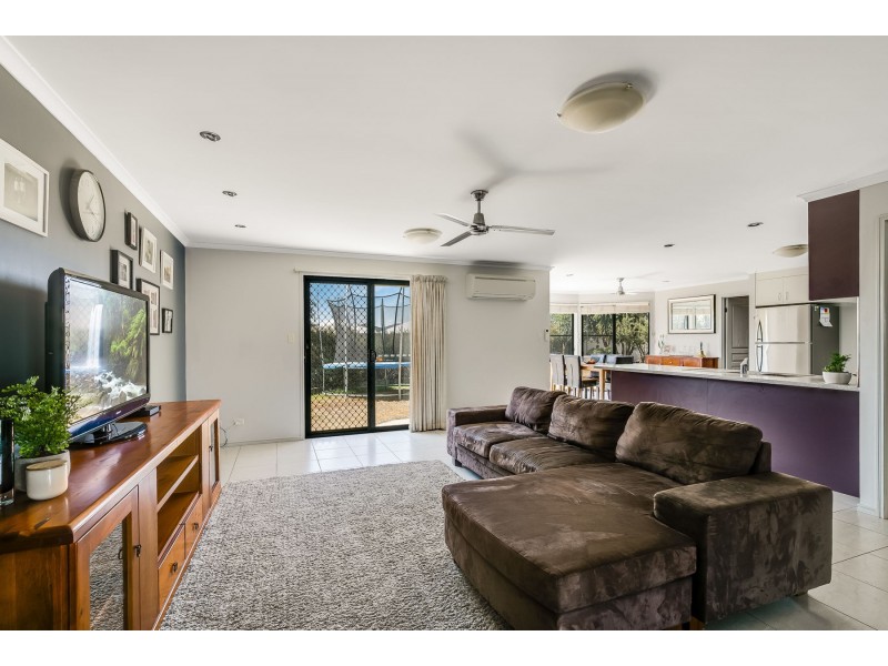 42 Ashford Drive, Wyreema QLD 4352