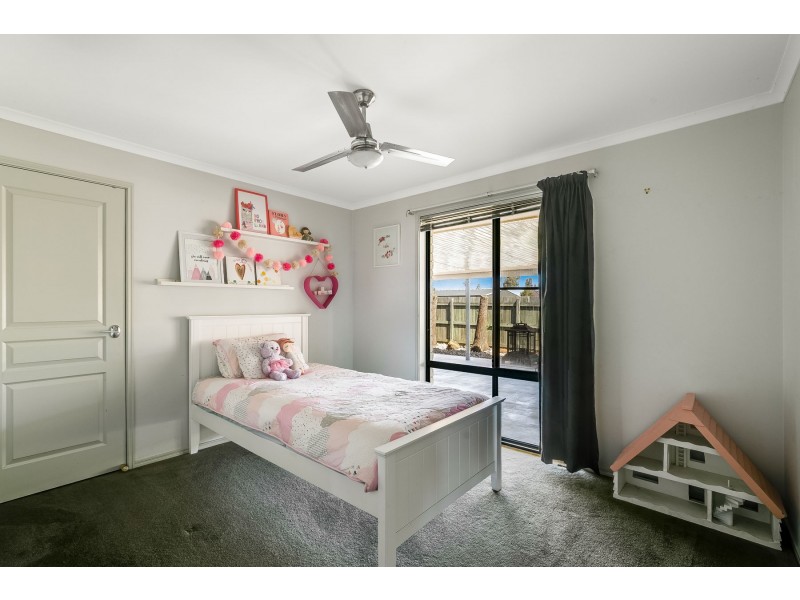 42 Ashford Drive, Wyreema QLD 4352