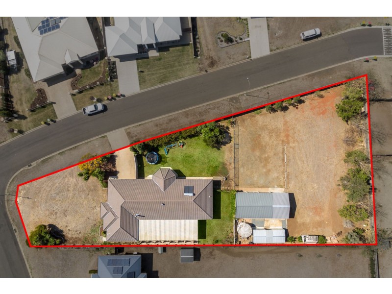 42 Ashford Drive, Wyreema QLD 4352