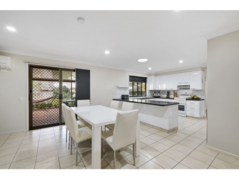 7 Roslyn Street, Westbrook QLD 4350