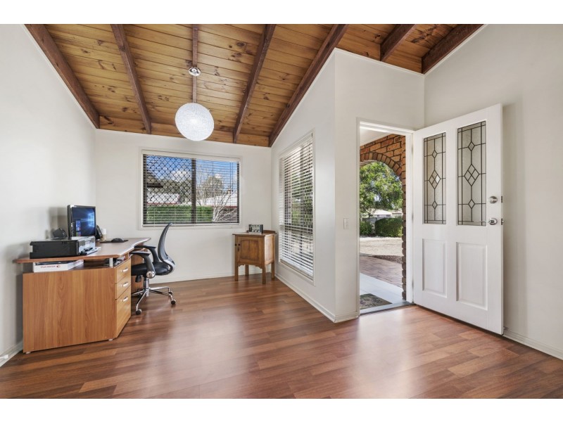 7 Roslyn Street, Westbrook QLD 4350