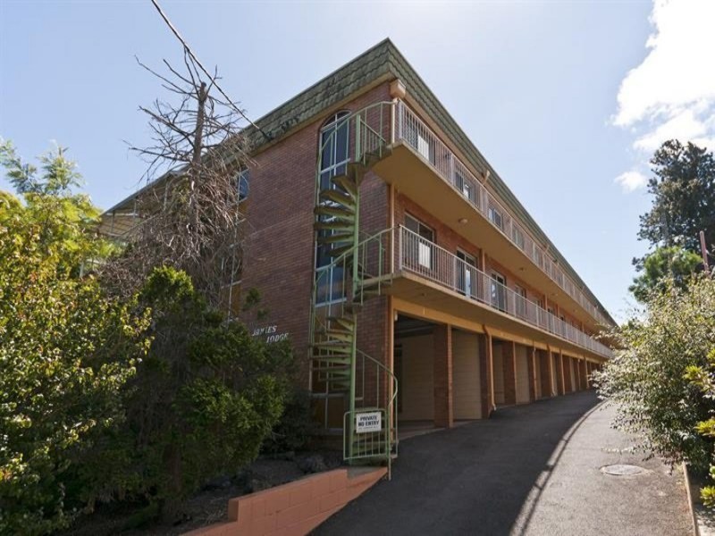 4/33 Margaret Street, East Toowoomba QLD 4350