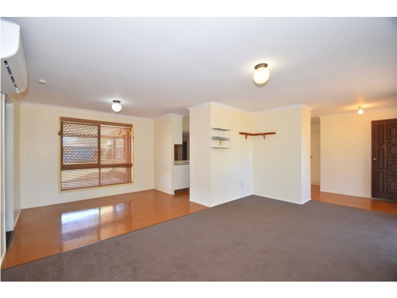 11 Melway Crescent, Glenvale QLD 4350