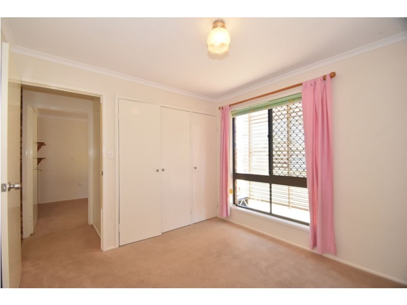 11 Melway Crescent, Glenvale QLD 4350