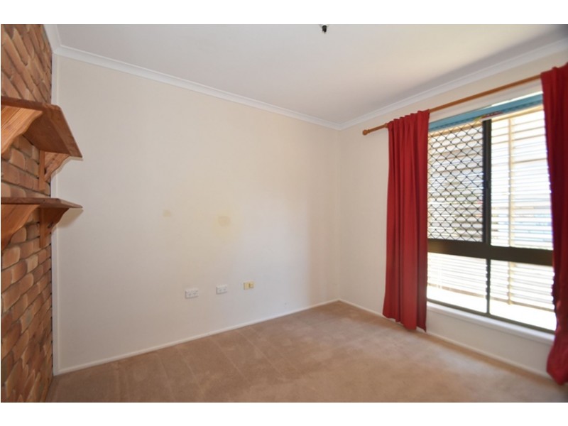 11 Melway Crescent, Glenvale QLD 4350