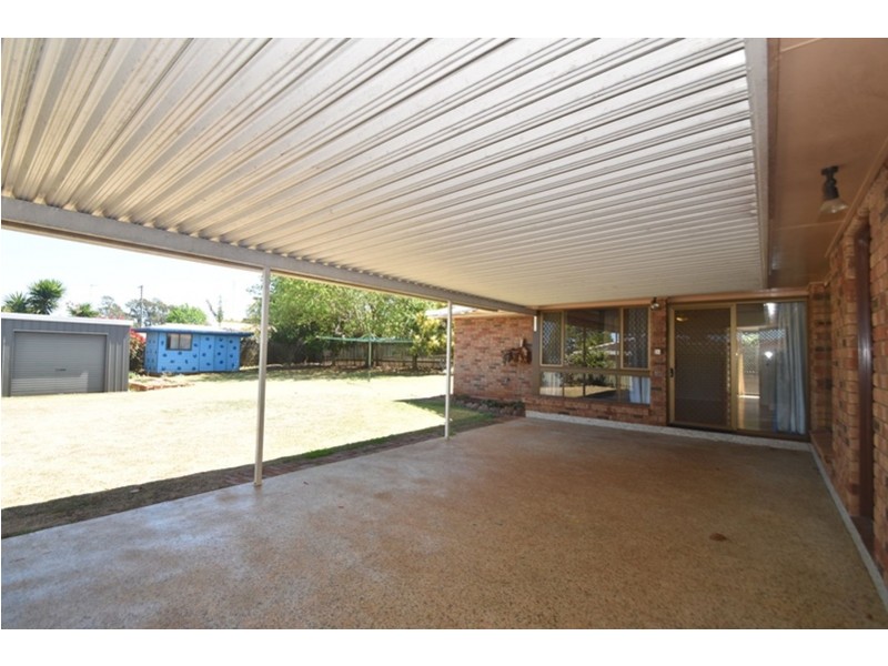 11 Melway Crescent, Glenvale QLD 4350