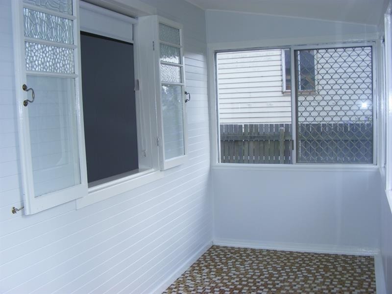 11 Bothwell Street, Newtown QLD 4350