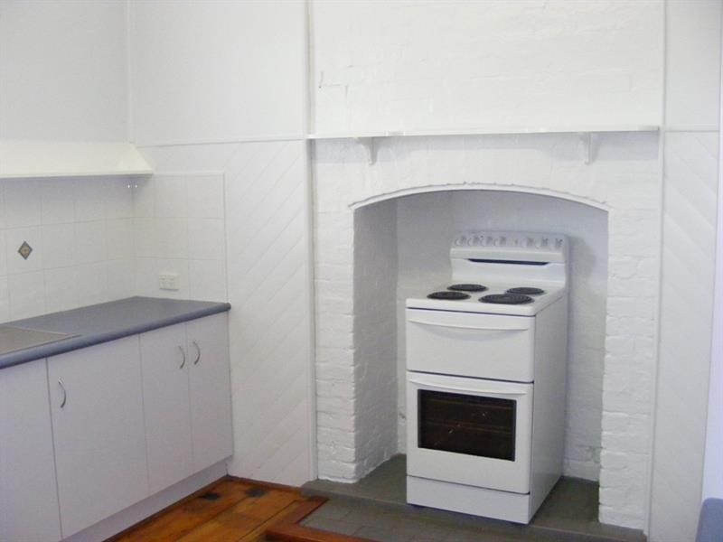 11 Bothwell Street, Newtown QLD 4350