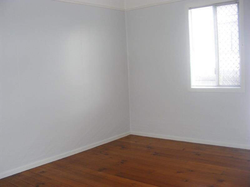 11 Bothwell Street, Newtown QLD 4350