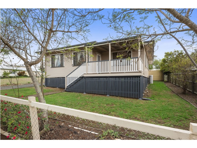 106 Mocatta Street, Goombungee QLD 4354