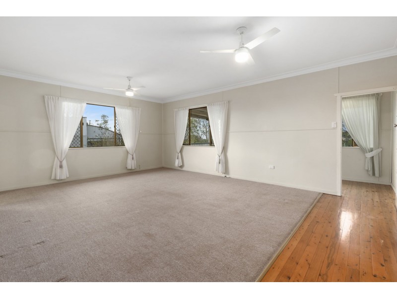 106 Mocatta Street, Goombungee QLD 4354