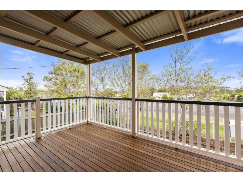 106 Mocatta Street, Goombungee QLD 4354