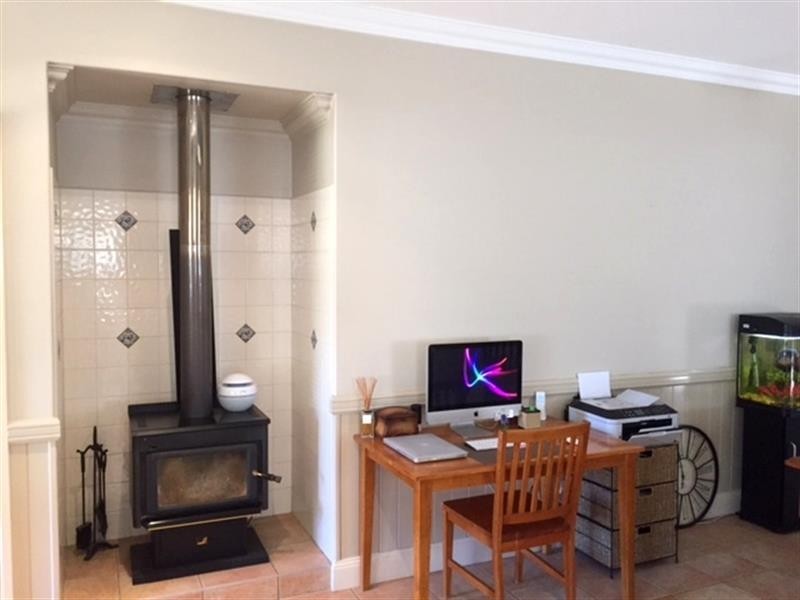 55 Llewellyn Street, Centenary Heights QLD 4350
