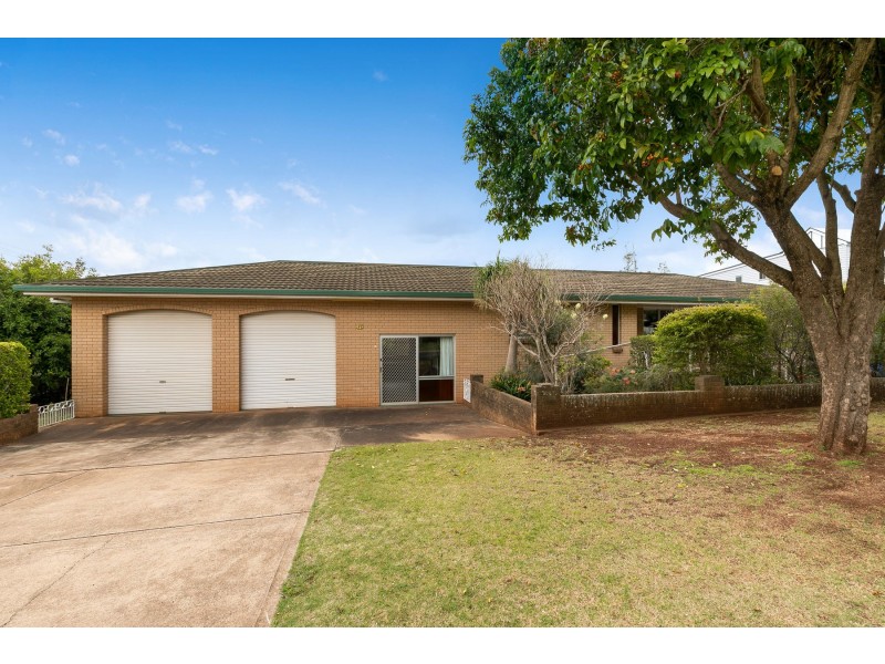 17 Prospect Street, North Toowoomba QLD 4350
