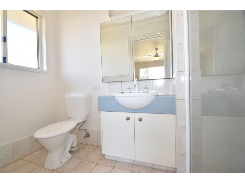 1 Mengel Court, Middle Ridge QLD 4350