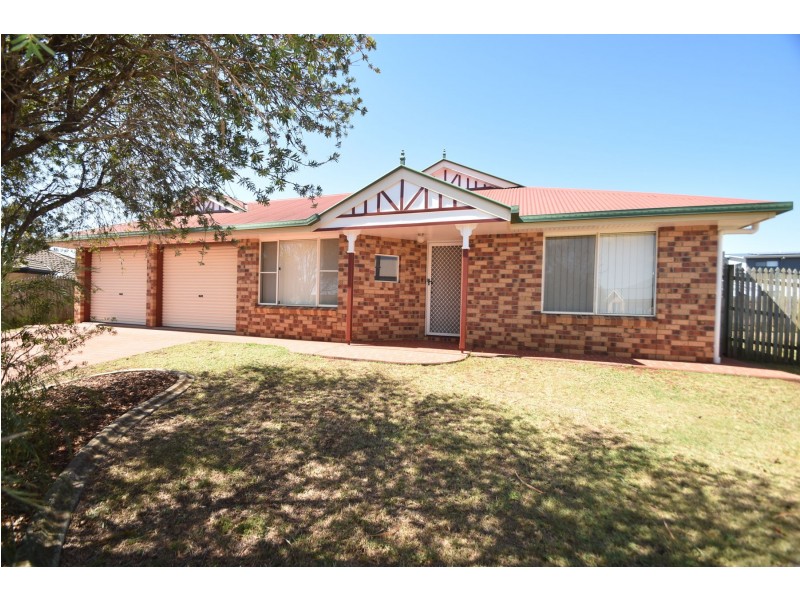 1 Mengel Court, Middle Ridge QLD 4350
