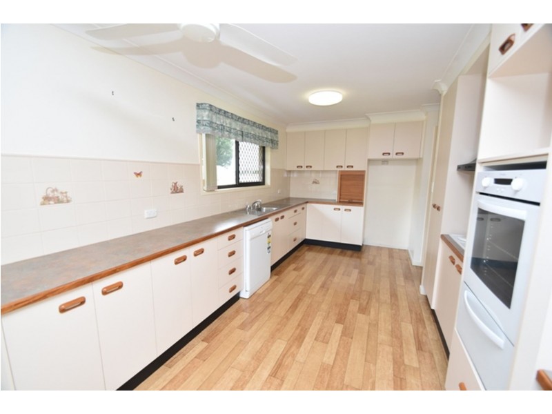 22 Erin Street, Wilsonton QLD 4350