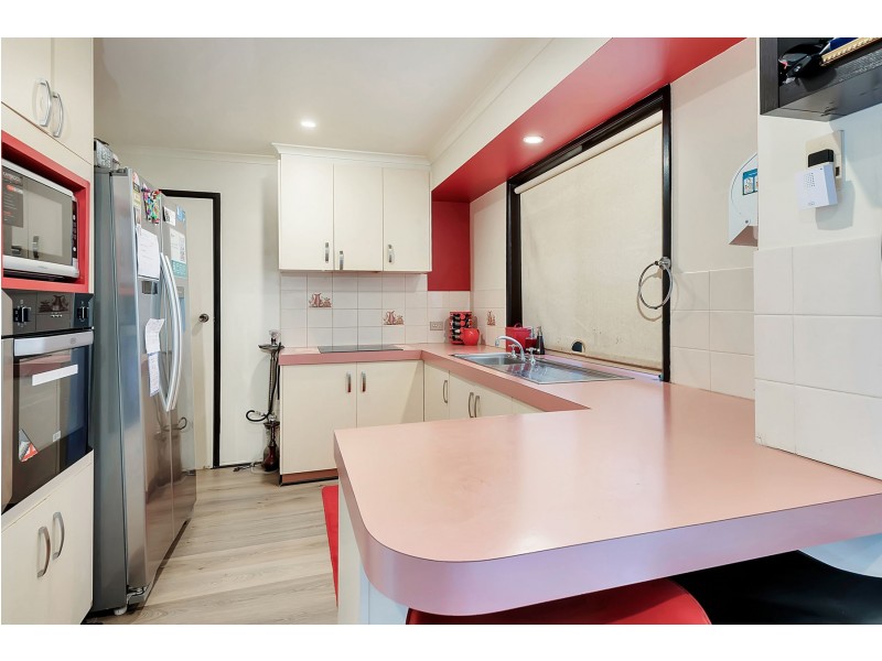 352 West Street, Kearneys Spring QLD 4350
