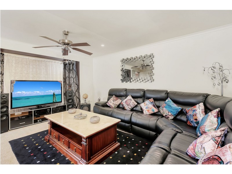 352 West Street, Kearneys Spring QLD 4350