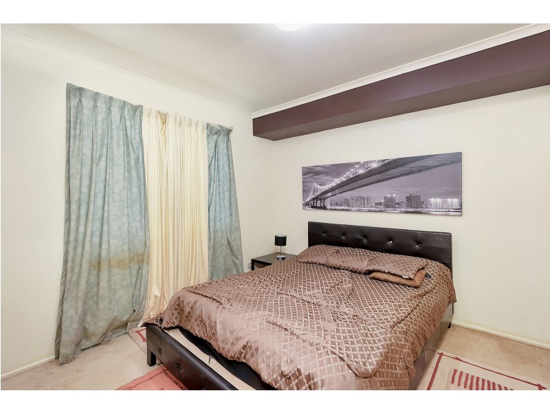 352 West Street, Kearneys Spring QLD 4350