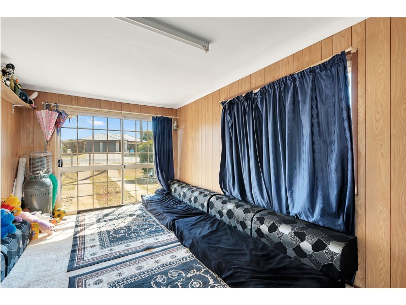 352 West Street, Kearneys Spring QLD 4350