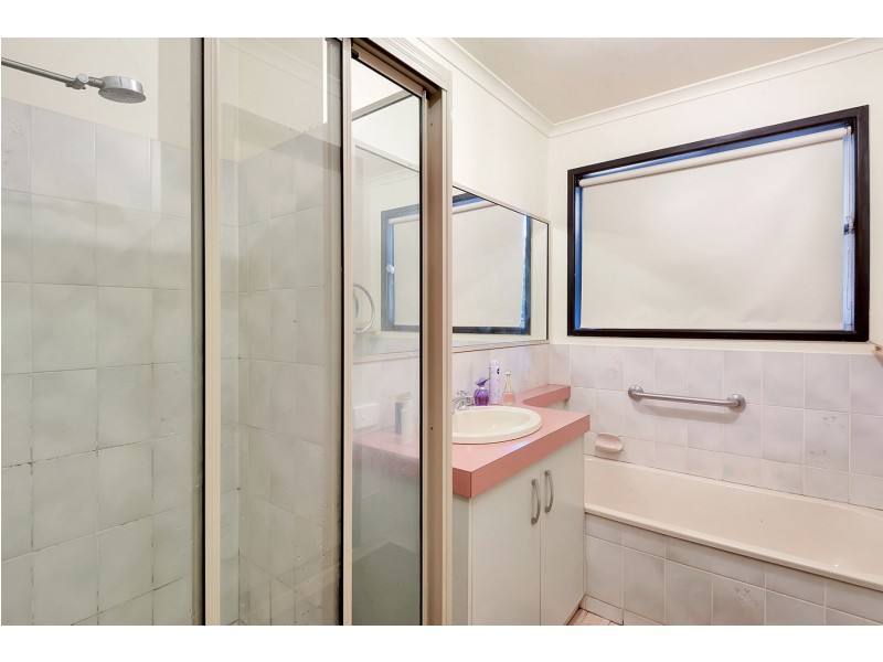 352 West Street, Kearneys Spring QLD 4350