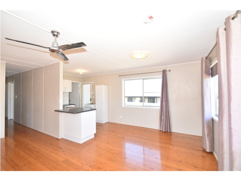 18 John Street, Goombungee QLD 4354