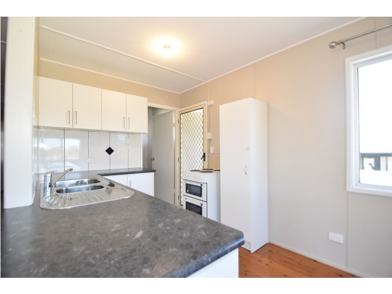18 John Street, Goombungee QLD 4354