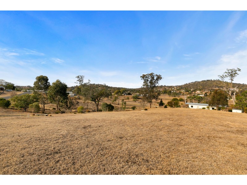 19 Northerly Drive, Hodgson Vale QLD 4352