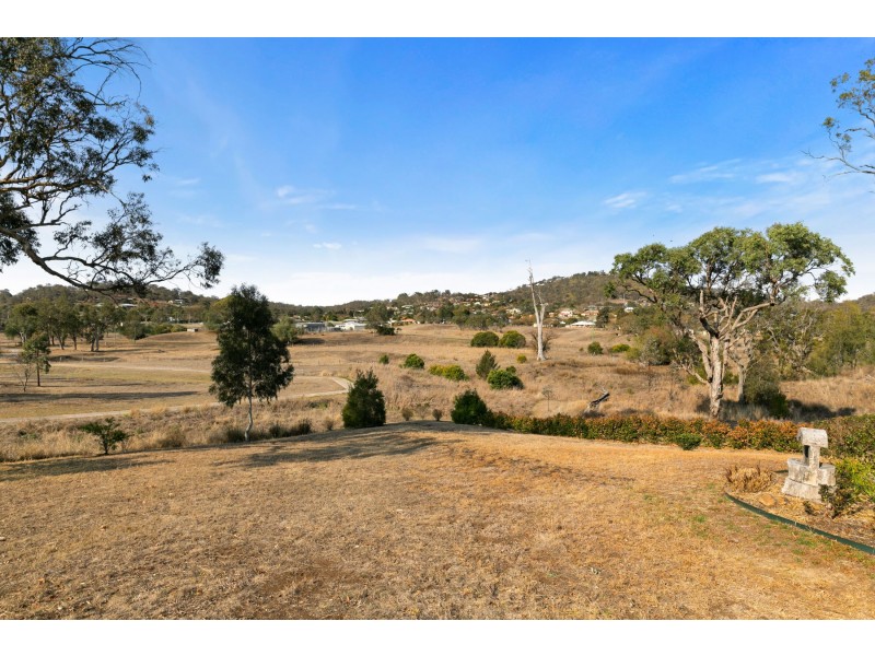 19 Northerly Drive, Hodgson Vale QLD 4352