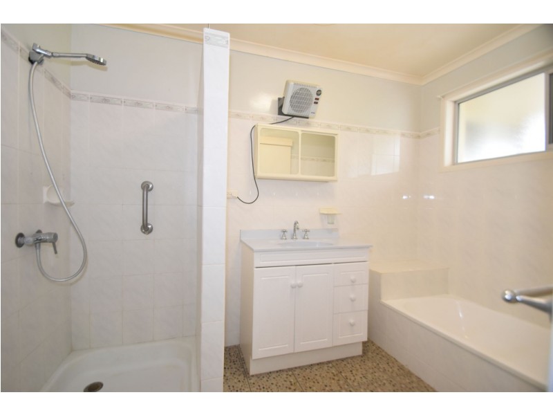 8 Blue Hills Drive, Rangeville QLD 4350