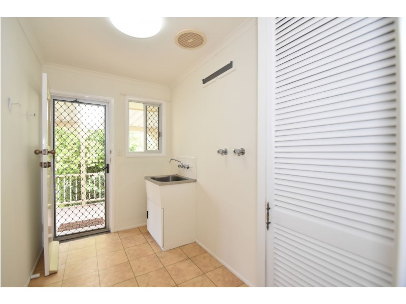 8 Blue Hills Drive, Rangeville QLD 4350