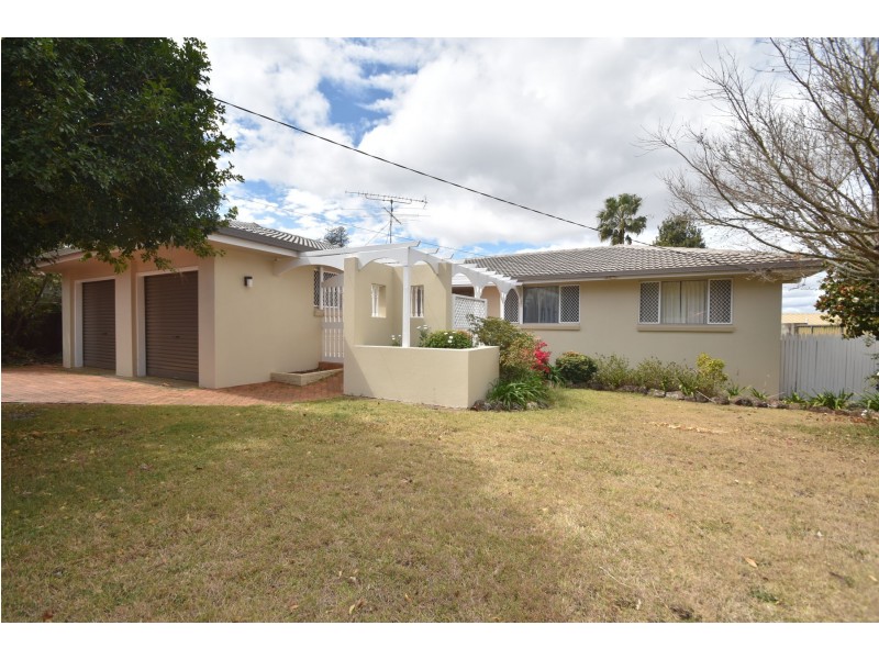 8 Blue Hills Drive, Rangeville QLD 4350