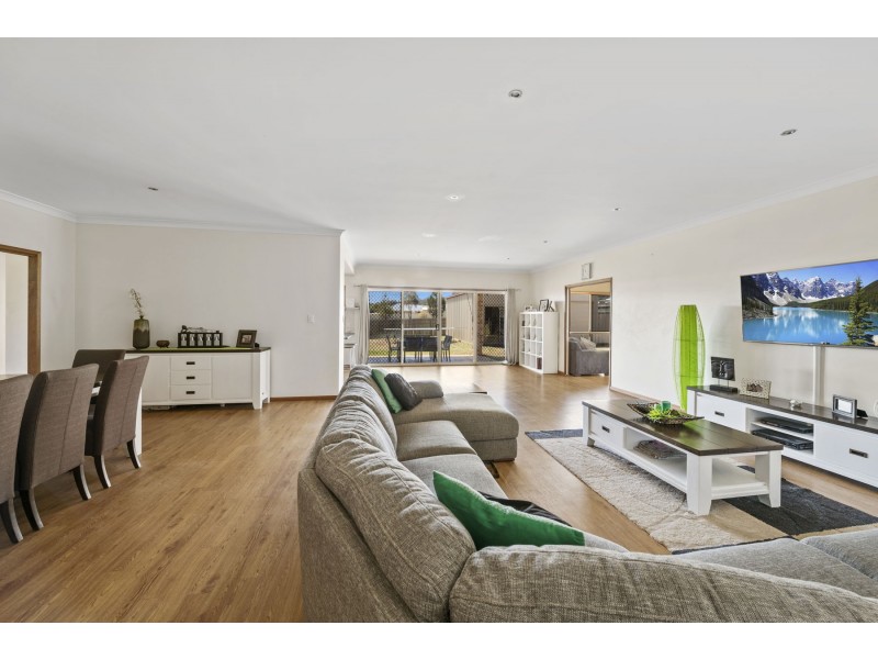 30 Tennyson Court, Westbrook QLD 4350