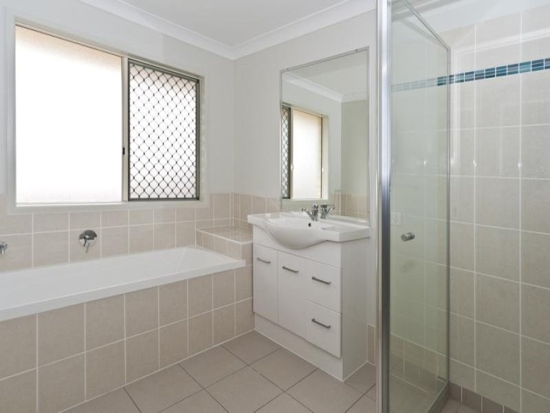 24 Shoesmith Drive, Westbrook QLD 4350