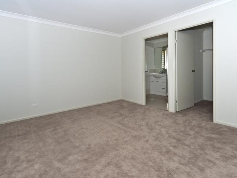 24 Shoesmith Drive, Westbrook QLD 4350
