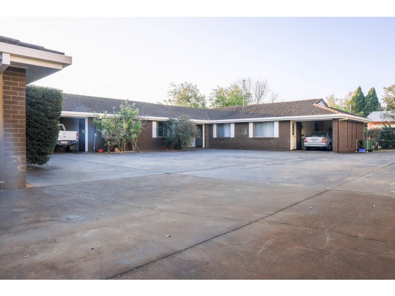 327 Hume Street, South Toowoomba QLD 4350