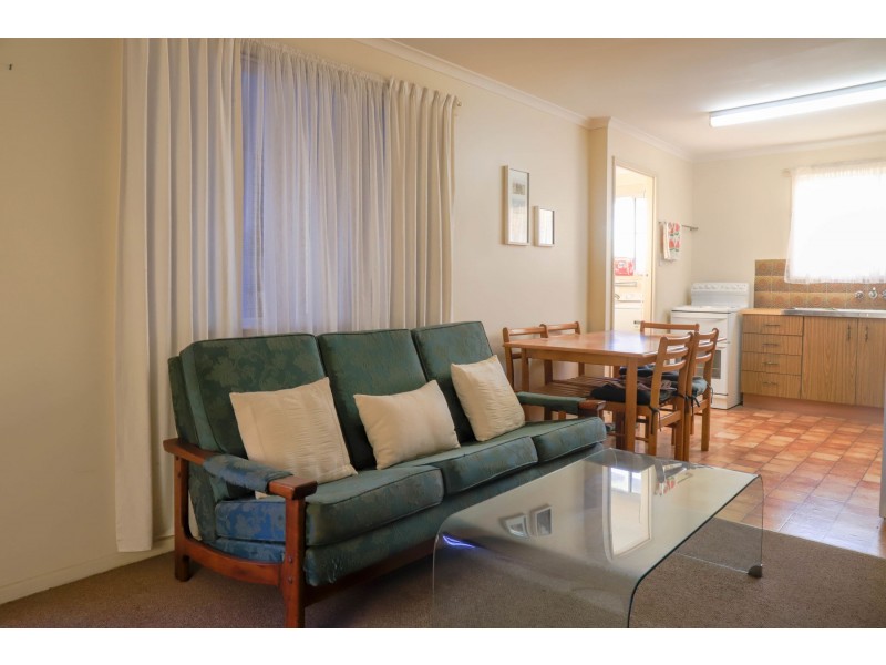 327 Hume Street, South Toowoomba QLD 4350