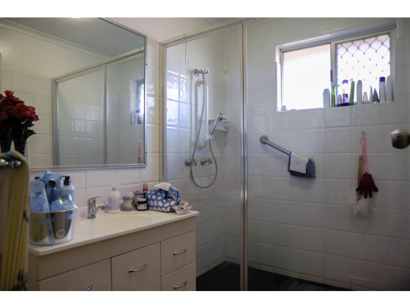 327 Hume Street, South Toowoomba QLD 4350