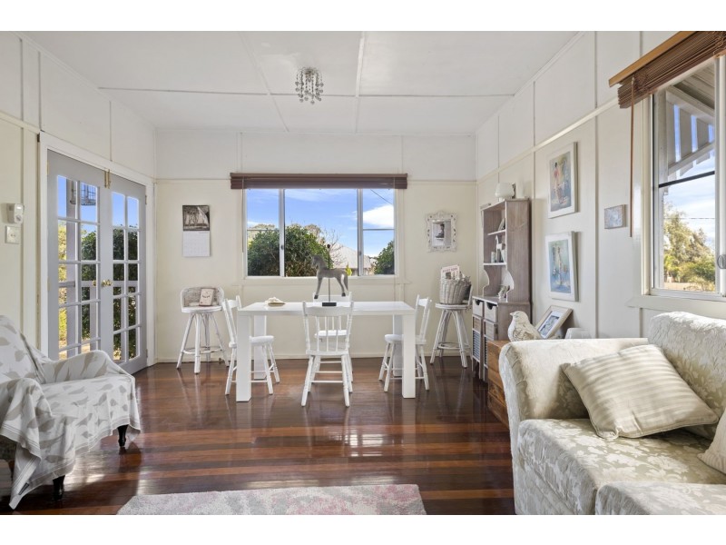 17 Victoria Street, Goombungee QLD 4354