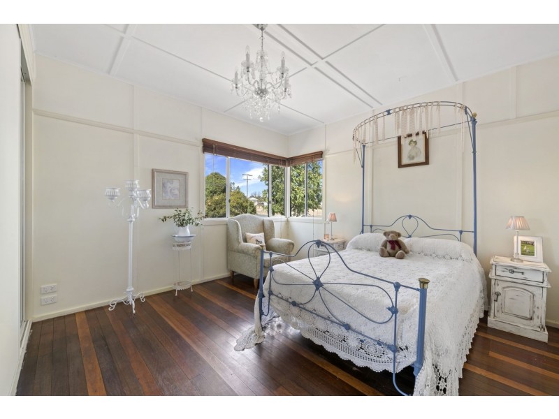 17 Victoria Street, Goombungee QLD 4354