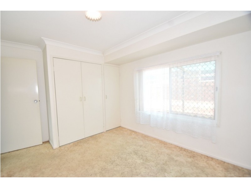 38 Riethmuller Street, Kearneys Spring QLD 4350