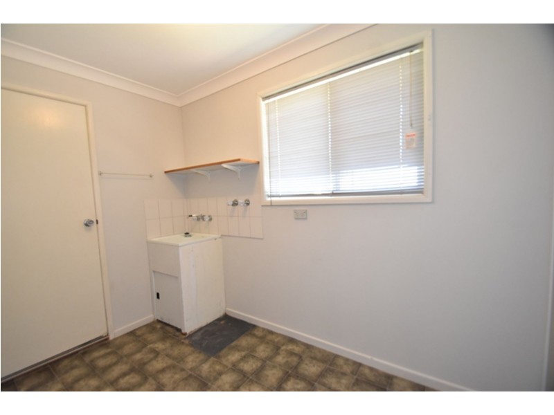 38 Riethmuller Street, Kearneys Spring QLD 4350