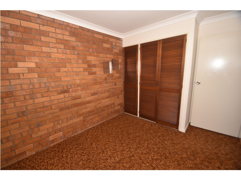 1/9 Marigold Street, Centenary Heights QLD 4350