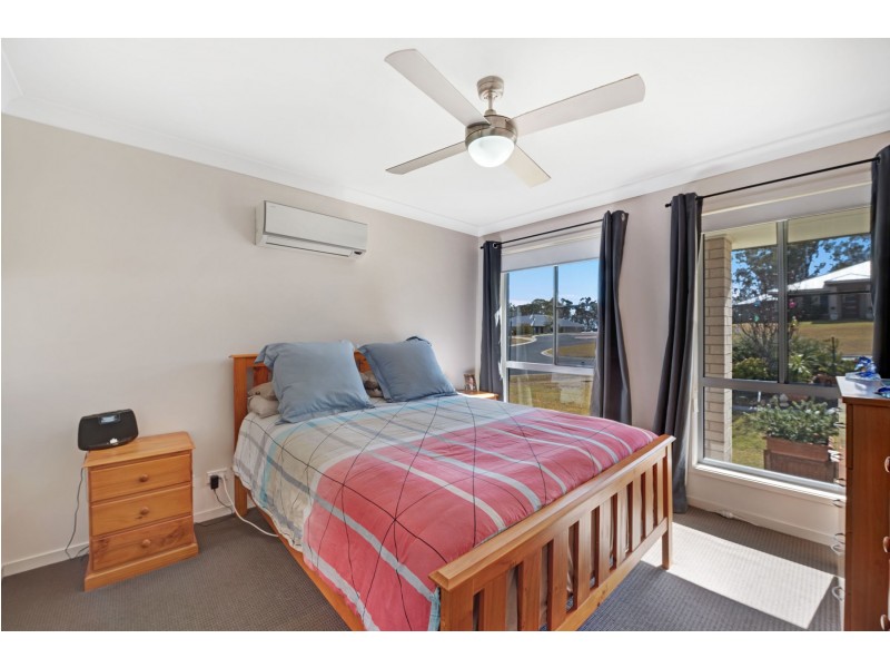 15 Wandoo Crescent, Westbrook QLD 4350