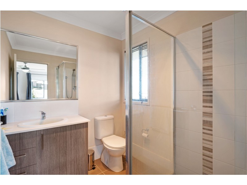 15 Wandoo Crescent, Westbrook QLD 4350